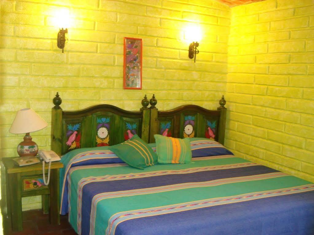 Casa Del Retono Bed & Breakfast Tlaquepaque Exterior photo