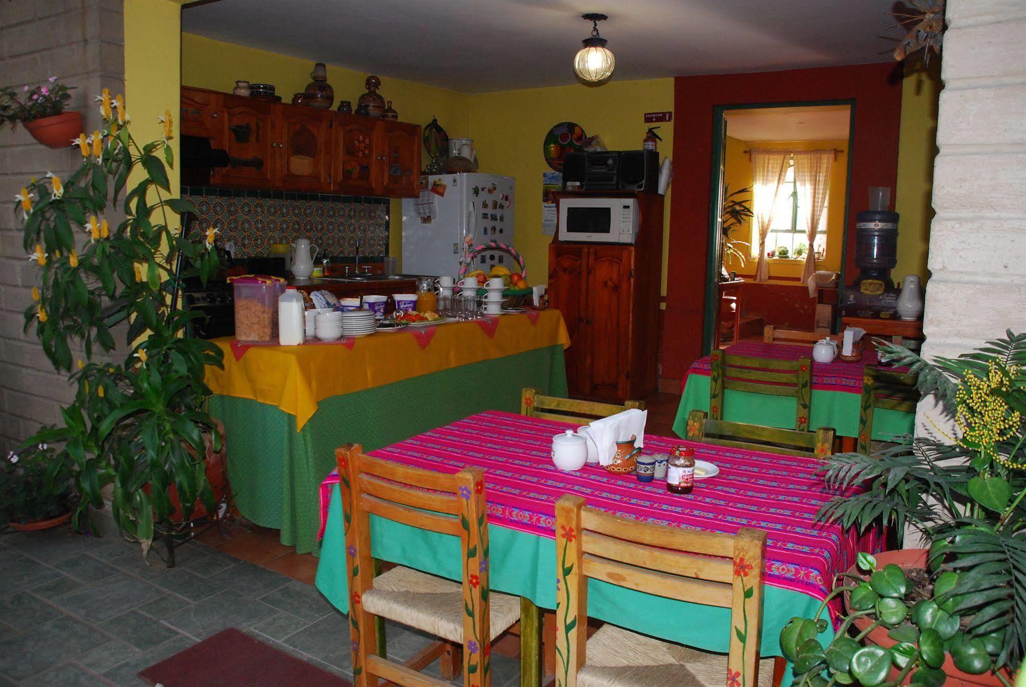 Casa Del Retono Bed & Breakfast Tlaquepaque Exterior photo